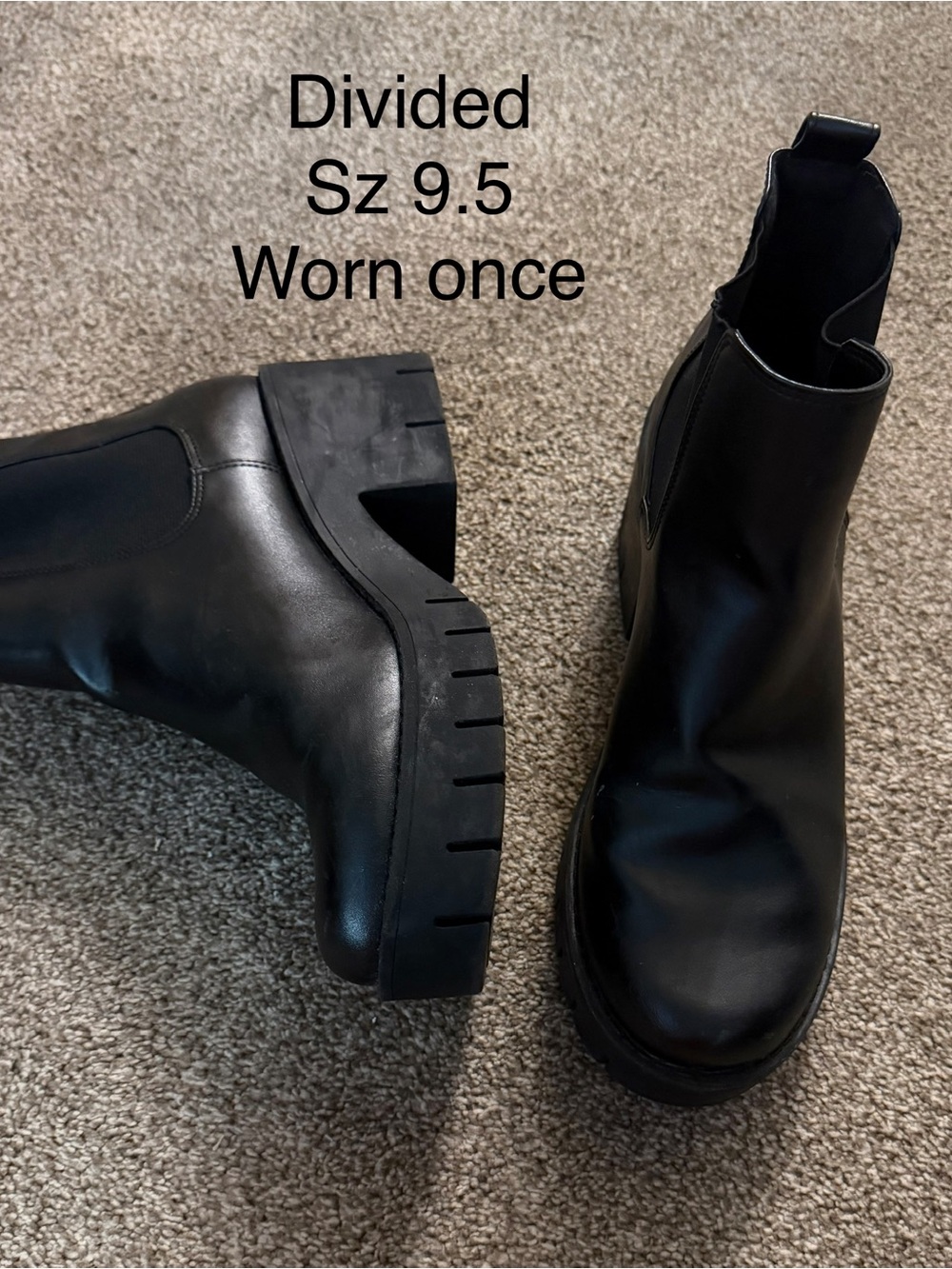 Divided Black Men’s Chukka Boots